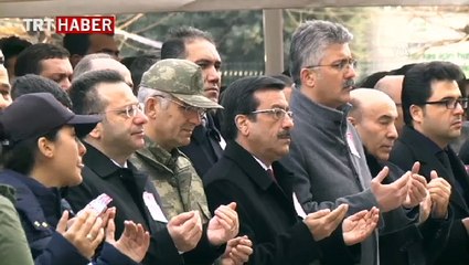 Şehit olan polisler için tören