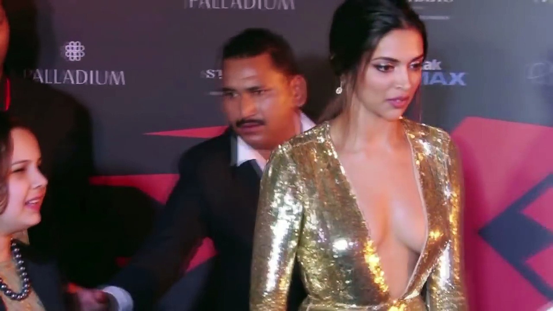 1920px x 1080px - Deepika Padukone Exposes Deep Cleavage In XXX Return of Xander Cage Movie  Promotion _ 2017 - video Dailymotion