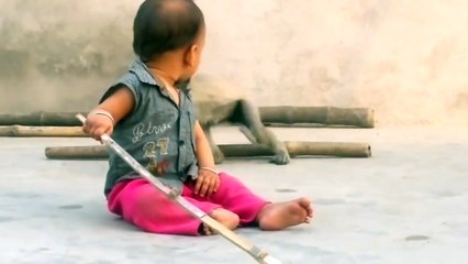 Indian Viral Video Monkey Playing With Child unbelievable..