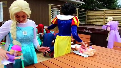 Frozen Elsa ARRESTED BY POLICE CAR! w/ Spiderman Babies Joker Maleficent Snow White! Super