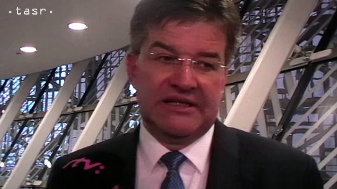 Lajčák: Treba si počkať na Trumpove vyjadrenia po nástupe do úradu