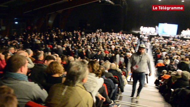 Quimper. Emmanuel Macron fait le plein