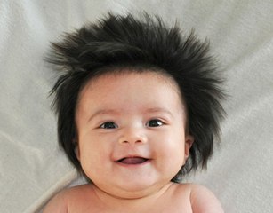 Newborn baby get's hair washed