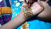 beautiful easy simple mehndi design for hands latest-2-Matroj Mehndi Designs