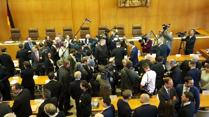 Rechtsextreme NPD wird nicht verboten