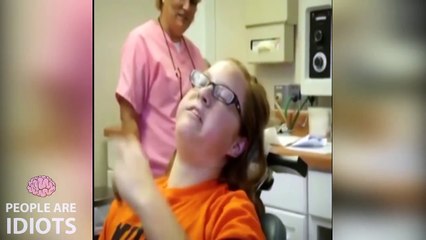 WHEN PEOPLE GO FULL RETARD!!! -