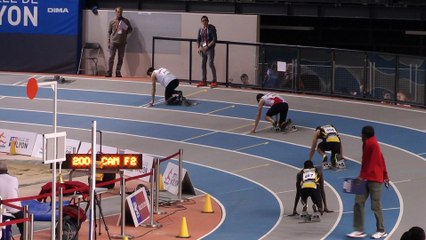 Pré Régionaux en Salle Fabien Laroppe 200M - 23"02