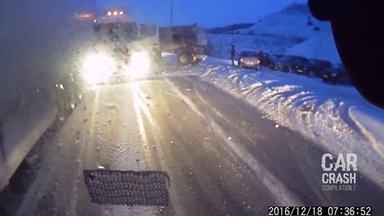 Car Crashes Compilation 856 - January 2017