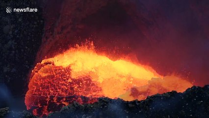 Stunning footage of Masaya volcano erupting