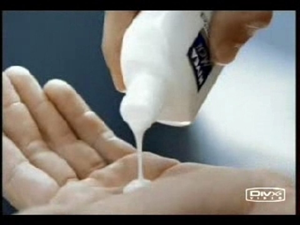 Pub après rasage baume extra doux NIVEA pour MEN 2007