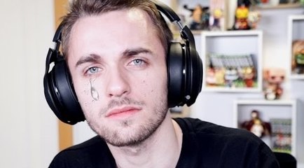 SQUEEZIE-JE PLEURE DEVANT MES ABONNÉS