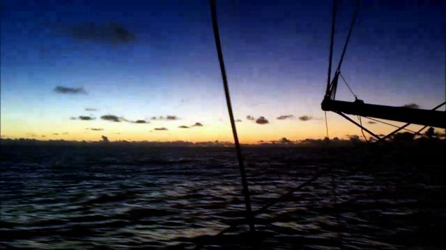 J72 : Coucher de soleil sur St Michel-Virbac / Vendée Globe
