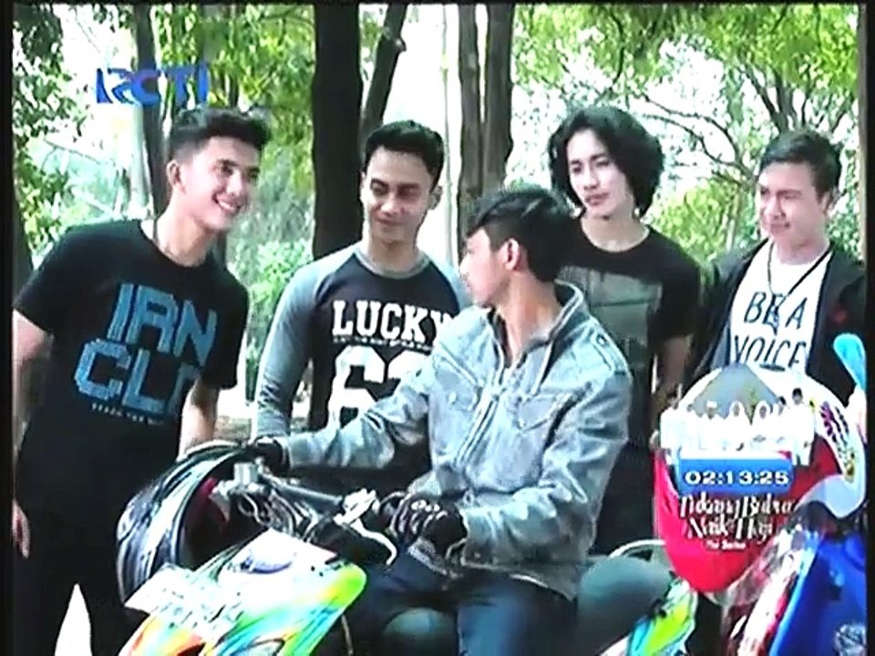 Scene Mondy AJ057058