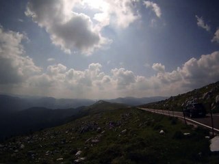 飯田祐巳の気になる動画！【フリー素材】四国カルスト「天狗高原」タイムラプス　その１