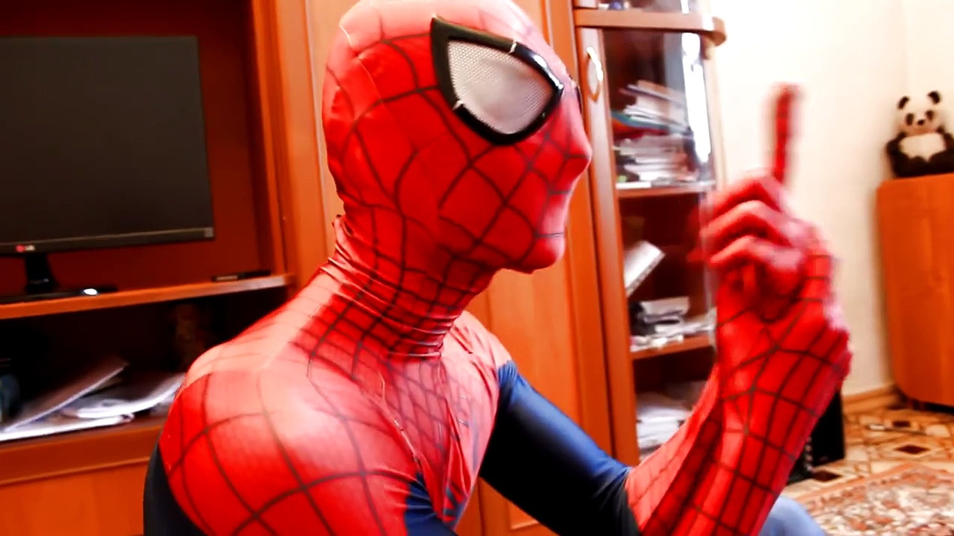 Frozen Elsa VS Hulk Spiderman Cinderella Shoes Prank Superhero in Real Life Movies Animated Videos