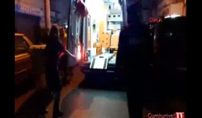 Öldürülen oğlu için hastaneye giderken, motosikletlinin ölümüne neden oldu