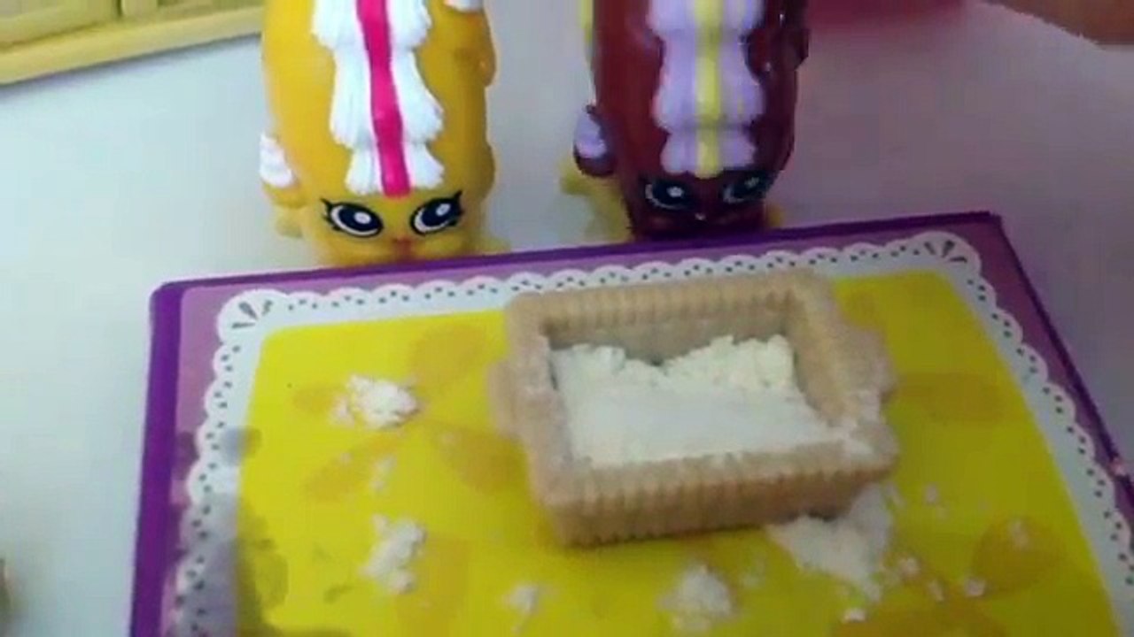 Creamy Bun Bun - Baking Cookies