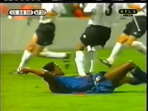 28.08.2002 - 2002-2003 UEFA Champions League 3rd Qualifying Round 2nd Leg Legia Warszawa 0-1 Barcelona