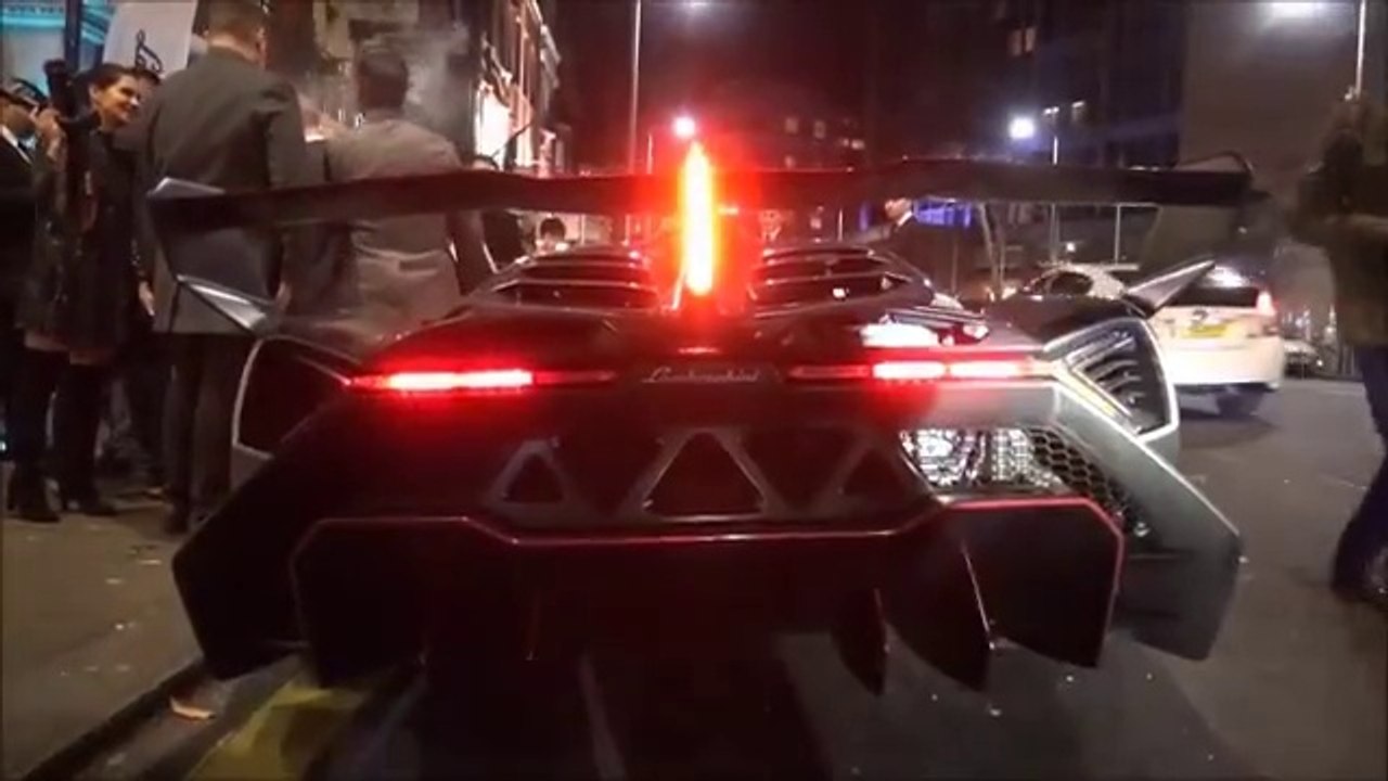 Quand tu croises une lamborghini Veneno de 7 millions d’euros à Londres...
