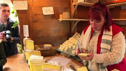 Primaires: Valls vascille dans la dernière ligne droite