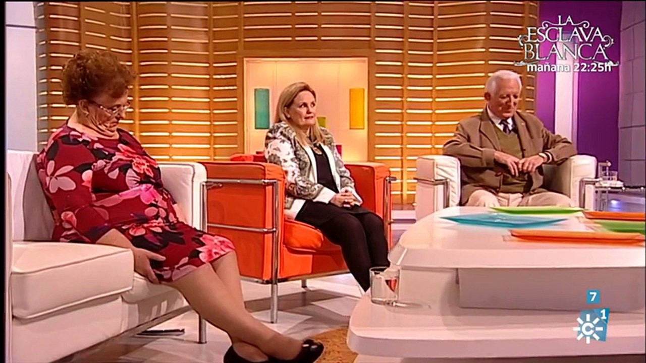 Mulher adormece num programa de televisão em direto