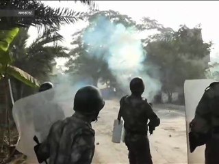 ভারতে জমি অধিগ্রহণ ঘিরে গ্রামবাসীর সঙ্গে পুলিশের সংঘর্ষ
