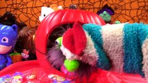 PJ Masks Owlette Turns into a Pumpkin! Halloween Toy Surprises & Candy!