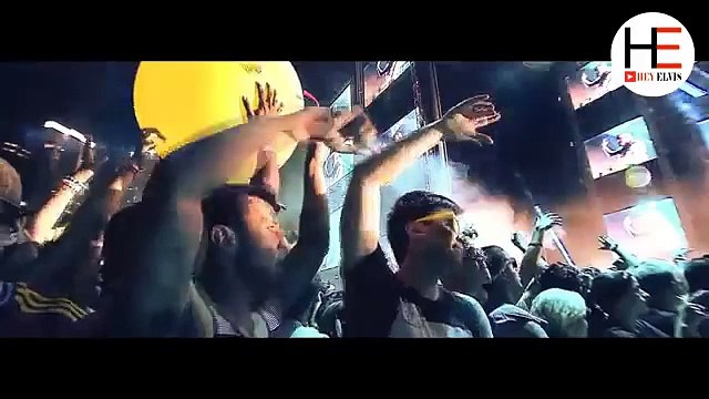 Sia & Rihanna Ft. David Guetta - Beautiful People (Music Video)