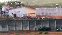 Reos amotinados no bajan la guardia en cárcel de Brasil