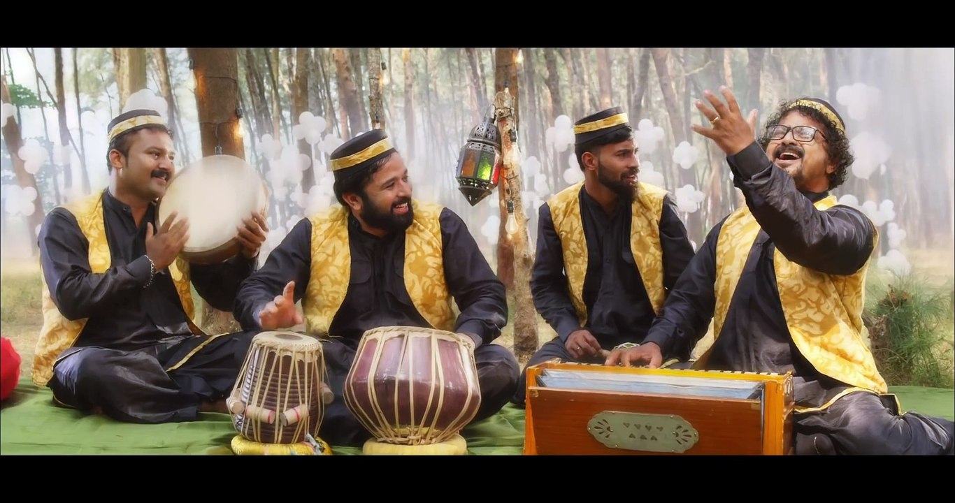 Basheerinte Premalekhanam Pranayamaanithu   Song Video   Madhu, Sheela, Farhaan Faasil, Sana Althaf