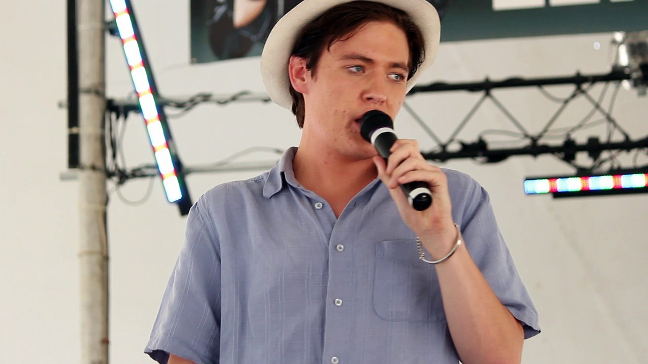 Jake Rowley sings the Elvis Presley song 'Wolf Call' Elvis Week 2016