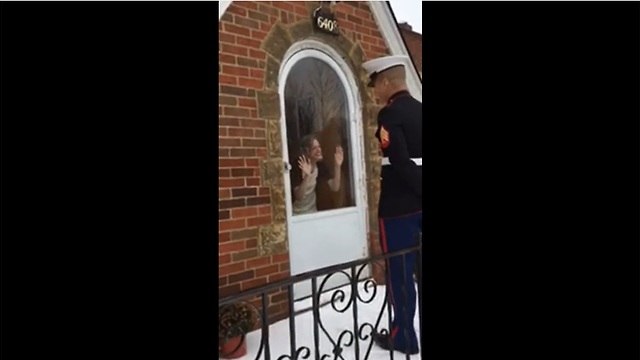 Marine surprises girlfriend with homecoming proposal