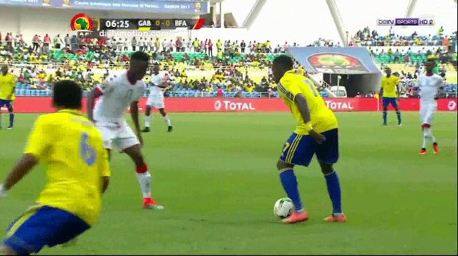Denis Bouanga hits the crossbar for Gabon vs. Burkina Faso - 18.01.2017
