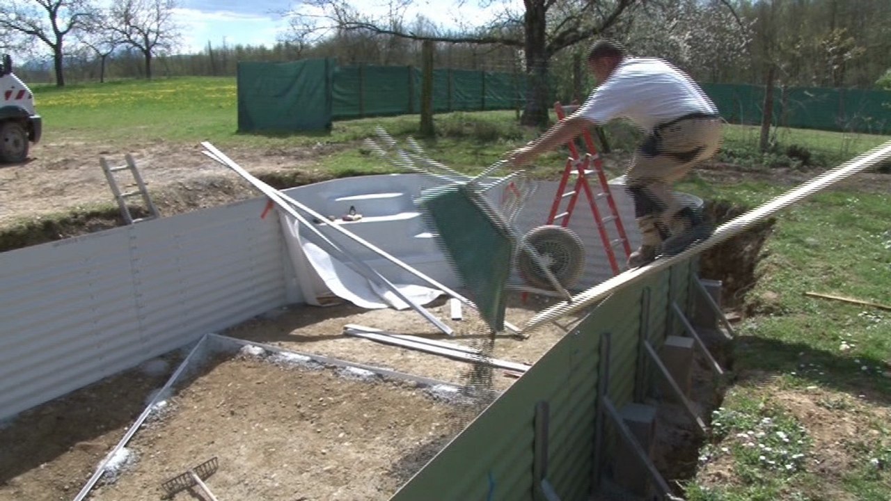 La  Piscine WATERAIR plouf et plouf film by Jean-Claude Guerguy