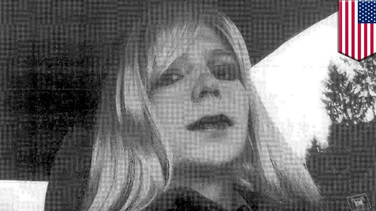 Chelsea Manning to be released early after Obama commutes prison sentence