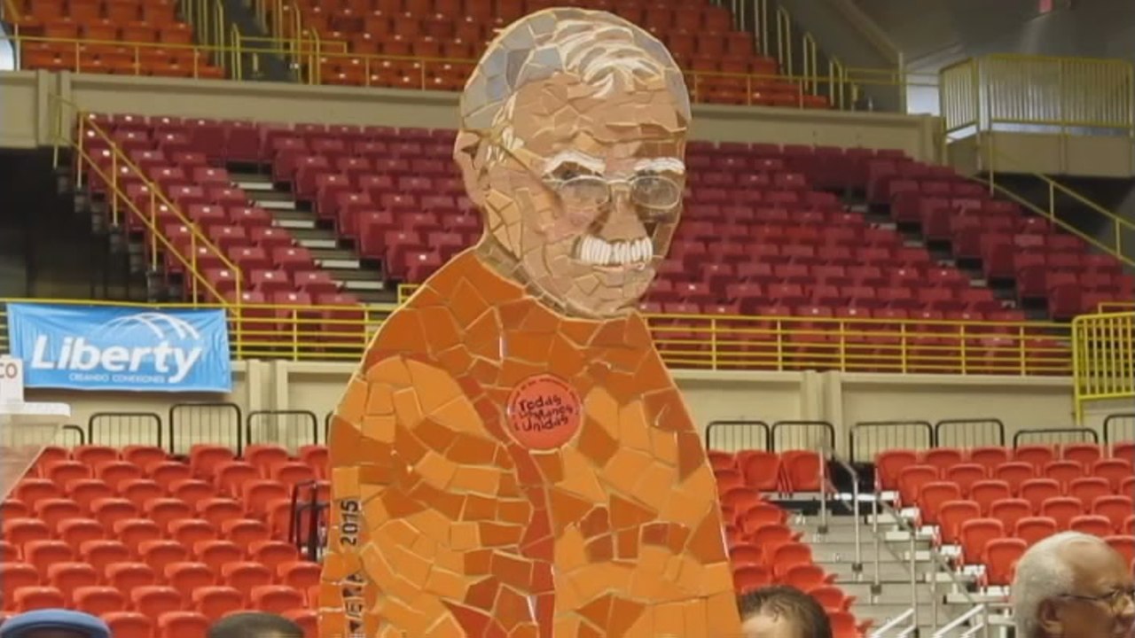 Puertorriqueño Óscar López Rivera cumple condiciones para salir antes de cárcel, dice hija