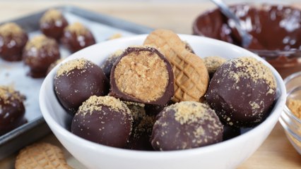 No-Bake, 3-Ingredient Peanut Butter Truffles Starring Nutter Butters!