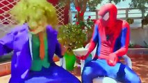 Siêu Nhân Spiderman Đeo Kính Ma Trận đánh nhau với tất cả kẻ ác