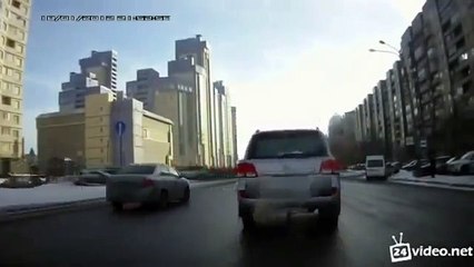 КАЗЁЛ!!! Женщина добила подставщика на Крузаке