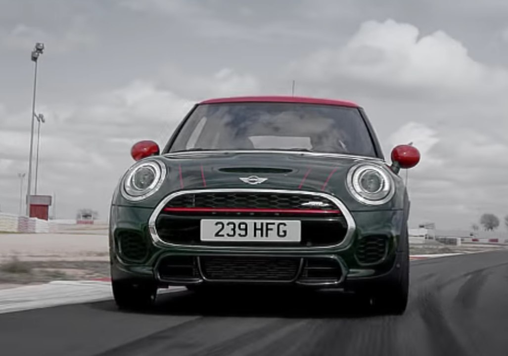 VÍDEO: Así se conduce con el Mini John Cooper W...