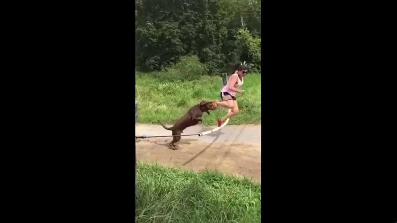 Yavaş Çekimde Düşen Kadın