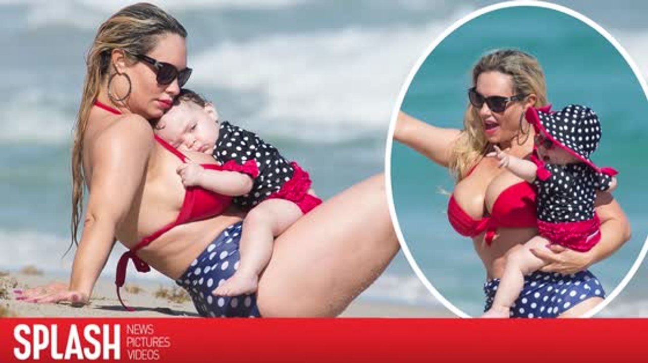 Coco Austin genießt Miami Beach mit Baby Chanel