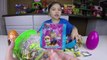 GIANT SURPRISE EGGS FINDING DORY, SPONGEBOB & FROZEN Surprise Toys Sour Candy + Jelly Beans