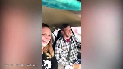 Elle raconte la petite erreur commise par son gynécologue en riant aux larmes avec son mari !