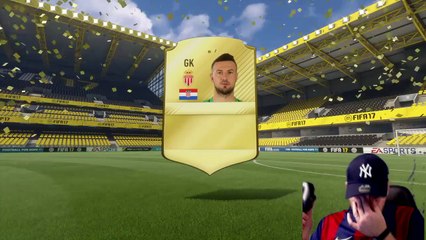 TOTY FIFA 17 OPENING PACK DE FOU MESSI ....