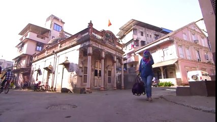 Audisi D'academy 4 - Nazar lari ketakutan melihat fansnya yang aneh.