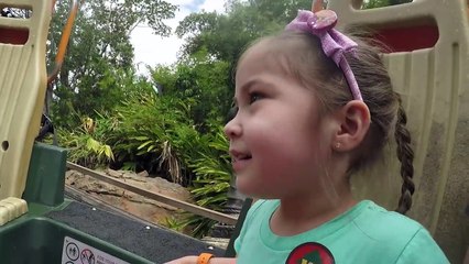 ANIMAL KINGDOM KALI RIVER RAPIDS WATER RIDE in Disney World Fun Kids Vacation