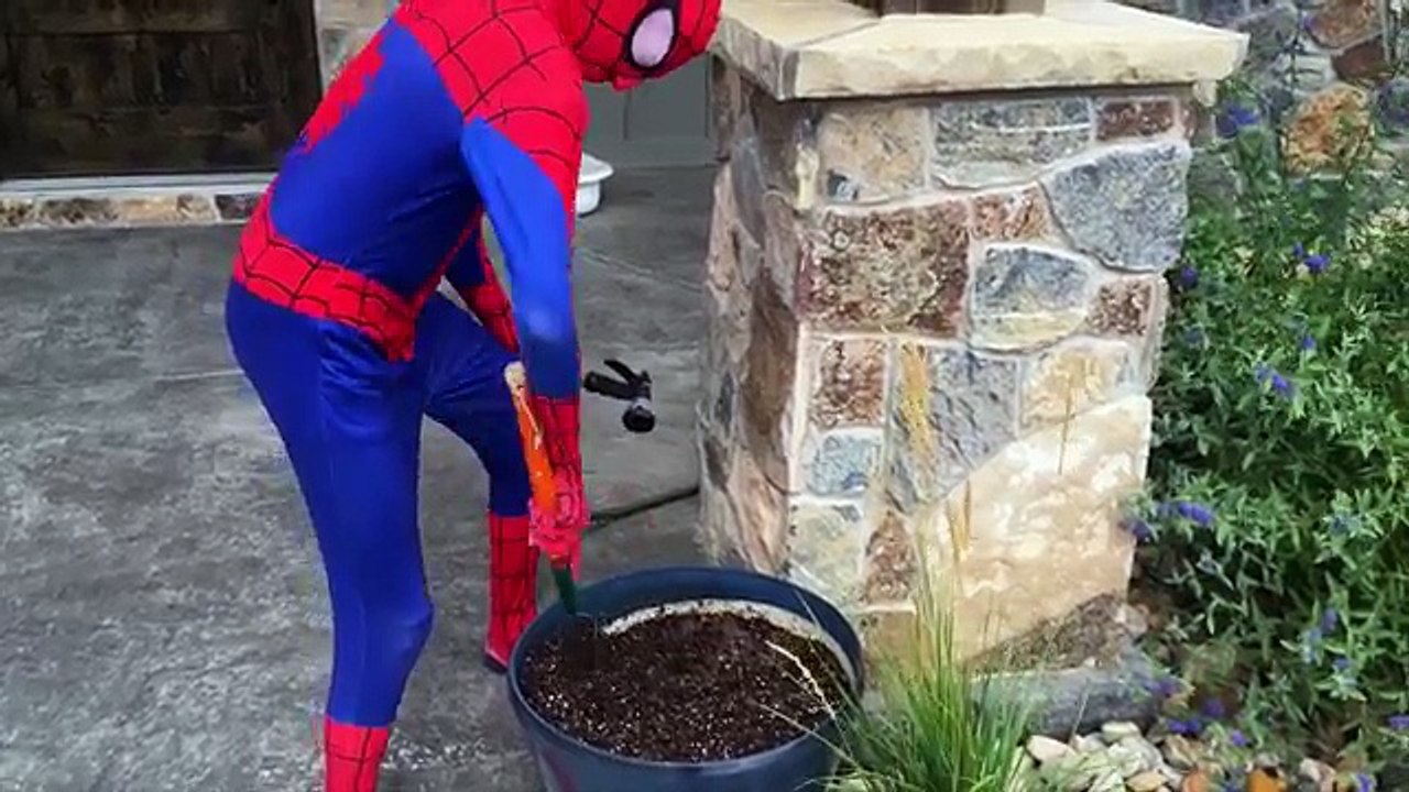 Bad Baby Victoria Messy Toy Room Fail Annabelle Toy Freaks Family Hidden Egg In 4K