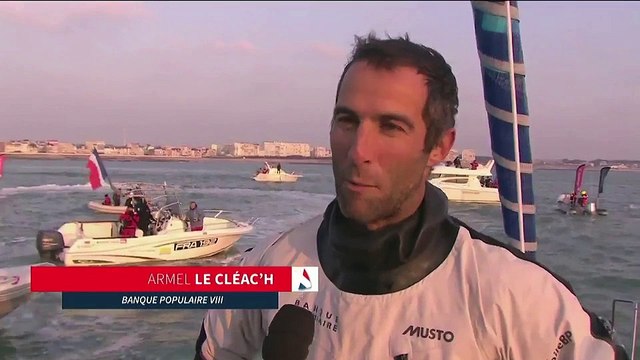 J74 : La réaction et les larmes d'Armel le Cléac'h / Vendée Globe