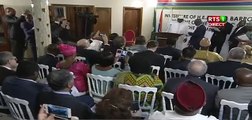 Adama Barrow a prêté serment comme président, depuis l'ambassade de la Gambie à Dakar (ANGLAIS)